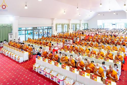 ภาพ No.109824:พิธีเจริญพระพุทธมนต์ ปฏิบัติธรรม  มอบทุนการศึกษา ถวายสังฆทาน 121 วัด วันพุธที่ 10 มกราคม พ.ศ. 2567 ณ อาคารราชวิริยาลังการ วัดไร่ขิง พระอารามหลวง  อ.สามพราน จ.นครปฐม