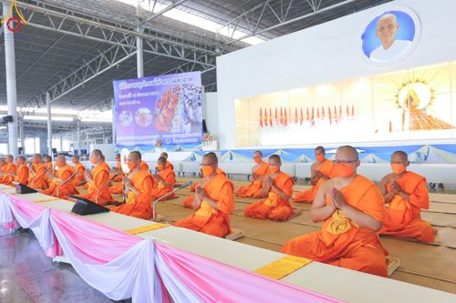 ภาพ No.102362:พิธีถวายอุปกรณ์ทำความสะอาด ณ บ้านแก้วเรือนทองคุณยายอาจารย์ฯ วัดพระธรรมกาย วันเสาร์ที่ 16 ธันวาคม พ.ศ. 2566