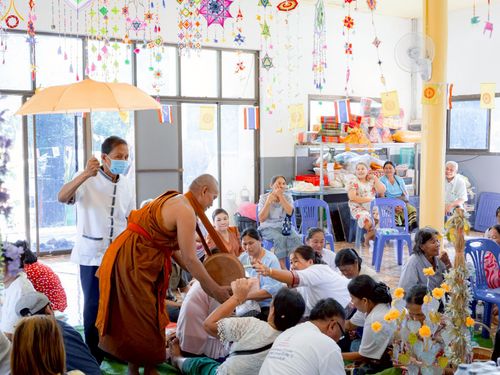 ภาพ No.270970:วันที่ 29 ตุลาคม พ.ศ. 2568 พิธีทอดกฐินสามัคคีทั่วไทย ณ วัดศรีสุวรรณวนาราม อ.เมือง จ.ชัยภูมิ โดยคณะศิษยานุศิษย์ บูชาธรรม 81 ปี หลวงพ่อธัมมชโย