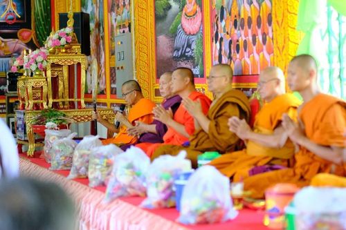 ภาพ No.170211:พิธีทอดกฐิน ณ วัดห้วยแก้ว จ.ตาก ในโครงการกฐินสามัคคีทั่วไทย 30,000 วัด บูชาธรรม 80 ปี หลวงพ่อธัมมชโย โดยคณะศิษยานุศิษย์วัดพระธรรมกาย วันที่ 25 ตุลาคม พ.ศ. 2567