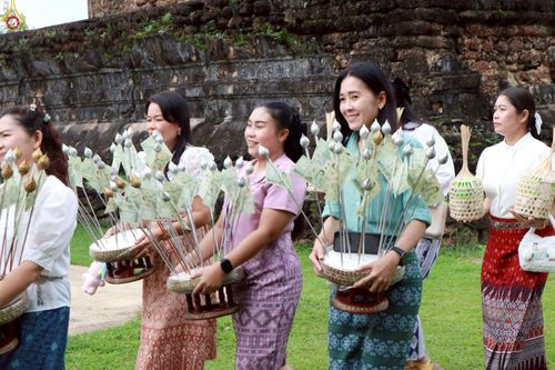 ภาพ No.266647:วันที่ 18 ตุลาคม พ.ศ. 2568 พิธีทอดกฐินสามัคคีทั่วไทย ณ วัดตระพังทอง ตำบลเมืองเก่า อำเภอเมือง จังหวัดสุโขทัย โดยคณะศิษยานุศิษย์ บูชาธรรม 81 ปี หลวงพ่อธัมมชโย