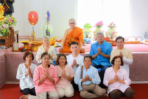 ภาพ No.172086:พิธีทอดกฐิน ณ วัดบางนางเพ็ง จ.สมุทรปราการ ในโครงการกฐินสามัคคีทั่วไทย 30,000 วัด บูชาธรรม 80 ปี หลวงพ่อธัมมชโย โดยคณะศิษยานุศิษย์วัดพระธรรมกาย วันที่ 27 ตุลาคม พ.ศ. 2567