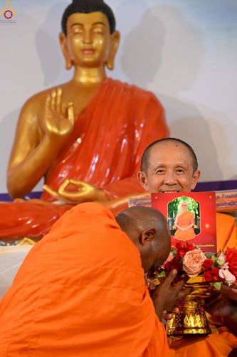 ภาพ No.263333:วันที่ 16 ตุลาคม พ.ศ. 2568 กฐินสมทบหลวงพ่อ ธัมมชโย ถวายแด่ วัดพุทธตรีรัตนะ วิหาร , เมือง ดร อัมเบ็ดการ์ นาการ์ นันเดท  รัฐมหาราษฎร์  ประเทศอินเดีย 