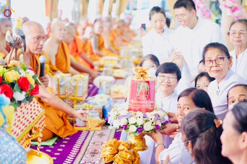 ภาพ No.163577:โครงการกฐินสามัคคีทั่วไทย 30,000 วัด บูชาธรรม 80 ปี หลวงพ่อธัมมชโย โดย คณะศิษยานุศิษย์วัดพระธรรมกาย ณ วัดหนามแดง จ.สมุทรปราการ วันที่ 20 ตุลาคม พ.ศ. 2567