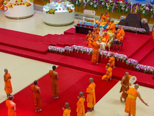 ภาพ No.147021:พิธีมุทิตาสักการะพระภิกษุ ผู้สอบได้เปรียญธรรม 9 ประโยคระดับโลกปีที่ 36, พิธีมอบโล่เกียรติยศและทุนการศึกษา สำนักเรียนบาลีดีเด่นทั่วประเทศ, พิธีถวายมหาสังฆทานคณะสงฆ์ 2,000 กว่าวัด ทั่วประเทศ ปีที่ 24, พิธีถวายไทยธรรมคณะสงฆ์ 323 วัด 4 จังหวัดชายแดนภาคใต้