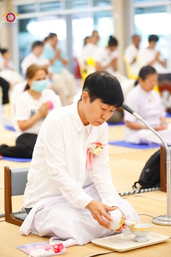 ภาพ No.129218:พิธีถวายภัตตาหารเป็นสังฆทาน แด่คณะพระธรรมยาตราฯ ในโครงการธรรมยาตราอัญเชิญพระบรมสารีริกธาตุ  ประดิษฐาน ณ มหารัตนเจดีย์สิริปทุมสวรรค์ อ.บางกล่ำ จ.สงขลา วันที่ 11 มีนาคม พ.ศ. 2567