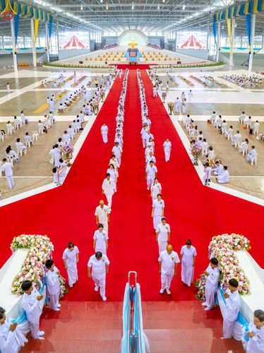 ภาพ No.242502:วันอาทิตย์ที่ 31 สิงหาคม พ.ศ. 2568 งานบุญวันอาทิตย์ พิธีจุดเทียนใจ ไฟนิรันด์ อนันตชัย ณ วัดพระธรรมกาย จ.ปทุมธานี