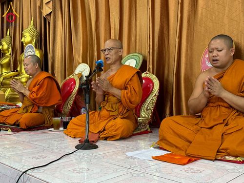 ภาพ No.181908:พิธีทอดกฐิน ณ สำนักสงฆ์ก.ม.8 พลูตาหลวง ต.พลูตาหลวง อ.สัตหีบ จ.ชลบุรี  ในโครงการทอดกฐินสามัคคีทั่วไทย 30,000 วัด บูชาธรรม 80 ปี หลวงพ่อธัมมชโย โดยคณะศิษยานุศิษย์วัดพระธรรมกาย วันที่ 2 พฤศจิกายน พ.ศ. 2567