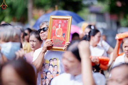 ภาพ No.163035:โครงการกฐินสามัคคีทั่วไทย 30,000 วัด บูชาธรรม 80 ปี หลวงพ่อธัมมชโย โดย คณะศิษยานุศิษย์วัดพระธรรมกาย ณ วัดบ้านช้าง ต.ลำตาเสา อ.วังน้อย จ.พระนครศรีอยุธยา วันที่ 19 ตุลาคม พ.ศ. 2567