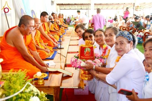 ภาพ No.182488:พิธีทอดกฐิน ณ วัดใหม่ลาดวิถี จ.ประจวบคีรีขันธ์ ในโครงการทอดกฐินสามัคคีทั่วไทย 30,000 วัด บูชาธรรม 80 ปี หลวงพ่อธัมมชโย โดยคณะศิษยานุศิษย์วัดพระธรรมกาย วันที่ 9 พฤศจิกายน พ.ศ. 2567