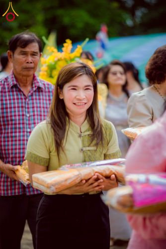 ภาพ No.177185:พิธีทอดกฐิน ณ วัดตรีมิตรประดิษฐาราม ต.รางหวาย อ.พนมทวน จ.กาญจนบุรี ในโครงการทอดกฐินสามัคคีทั่วไทย 30,000 วัด บูชาธรรม 80 ปี หลวงพ่อธัมมชโย โดยคณะศิษยานุศิษย์วัดพระธรรมกาย วันที่ 15 พฤศจิกายน พ.ศ. 2567