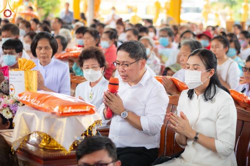 ภาพ No.99504:พิธีทอดกฐินสามัคคีทั่วไทย 5,000 วัด ณ วัดไผ่เลี้ยง กรุงเทพฯ วันที่ 26 พฤศจิกายน พ.ศ. 2566