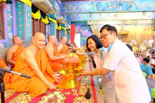 ภาพ No.257451:วันที่ 12 ตุลาคม พ.ศ. 2568 พิธีทอดกฐินสามัคคีทั่วไทย 30,000 วัด โดยคณะศิษยานุศิษย์ บูชาธรรม 81 ปี หลวงพ่อธัมมชโย ณ วัดช่องลม กรุงเทพมหานคร