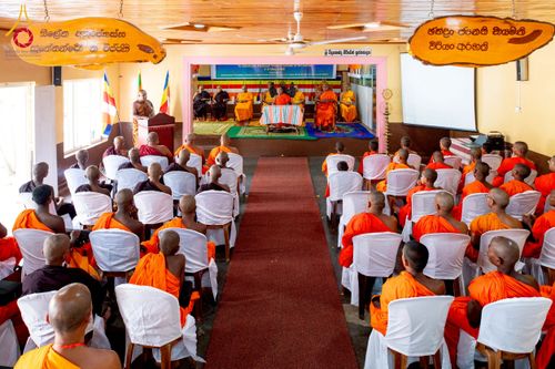 ภาพ No.225545:วันที่ 1 พฤษภาคม พ.ศ. 2568 พิธีเปิดโครงการ สยาม-ลังกา ธรรมยาตรา ฉลองเทศกาลวิสาขบูชาแห่งชาติ ศรีลังกา  และ บูชาธรรม 81 ปี หลวงพ่อธัมมชโย