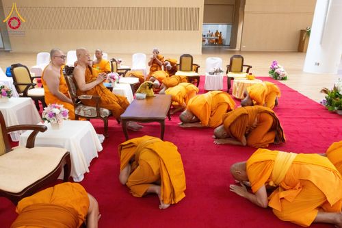 ภาพ No.177762:พิธีสอบธรรมสนามหลวง นักธรรมชั้นโท-เอก  ระหว่างวันที่ 17-20 พฤศจิกายน พ.ศ. 2567 ณ สนามสอบวัดพระธรรมกาย ปทุมธานี