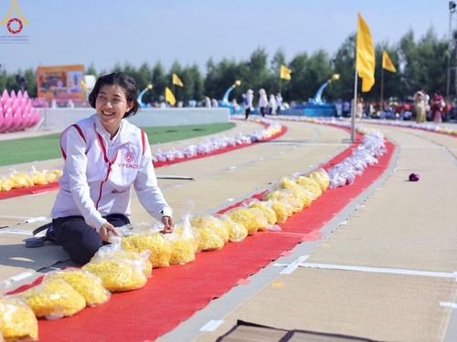 ภาพ No.206513:V.54 สารพัดV สารพัดดี ที่บางปลา ในโครงการธรรมยาตรา กตัญญูบูชา มหาปูชนียาจารย์ พระมงคลเทพมุนี(สด จนฺทสโร) พระผู้ปราบมาร อนุสรณ์สถาน 7 แห่ง ปีที่ 13 ระหว่างวันที่ 2-31 มกราคม พ.ศ. 2568