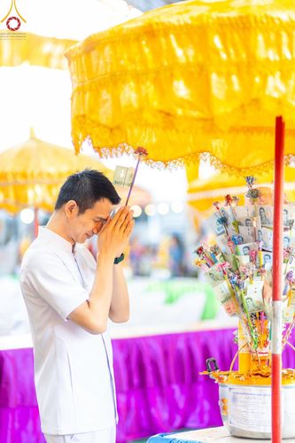 ภาพ No.167030:พิธีทอดกฐิน ณ วัดอัยยิการาม จ.ปทุมธานี ในโครงการกฐินสามัคคีทั่วไทย 30,000 วัด บูชาธรรม 80 ปี หลวงพ่อธัมมชโย โดยคณะศิษยานุศิษย์วัดพระธรรมกาย วันที่ 23 ตุลาคม พ.ศ. 2567