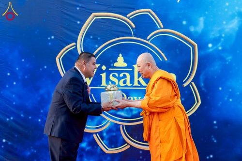 ภาพ No.225685:วันอาทิตย์ที่ 11 พฤษภาคม พ.ศ. 2568 วัดพระธรรมกายแคลิฟอร์เนีย จัดงานวิสาขบูชานานาชาติ และถวายมหาสังฆทานคณะสงฆ์ 120 รูป