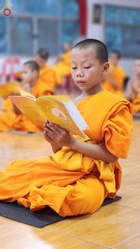 ภาพ No.61756:Photo Story พะเยาสว่างแล้ว กิจวัตรสามเณร โครงการบรรพชาสามเณร ฟื้นฟูพระพุทธศาสนาทั่วไทย  ณ ศูนย์ส่งเสริมศีลธรรมจังหวัดพะเยา โบราณสถานพระธาตุจอมทอง ต.บ้านต๋อม อ.เมือง จ.พะเยา