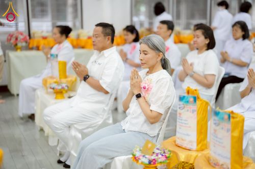 ภาพ No.221343:วันอาทิตย์ที่ 27 เมษายน พ.ศ. 2568 พิธีเจริญพระพุทธมนต์สมโภชดวงแก้วธรรมชัย เนื่องในโอกาสบูชาธรรม 81 ปีหลวงพ่อธัมมชโย อัญเชิญประดิษฐานเนื่องในโอกาสสถาปนาวัดพระธรรมกายไอซ์แลนด์ ณ อาคารปลูกศรัทธา 1 วัดพระธรรมกาย อำเภอคลองหลวง จังหวัดปทุมธานี