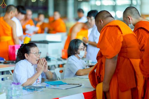 ภาพ No.238253:วันอาทิตย์ที่ 3 สิงหาคม พ.ศ. 2568 ภาพเจ้าหน้าที่ทุกสถานะ ปฏิบัติหน้าที่ ในงานวันสมาธิโลก วัดพระธรรมกาย