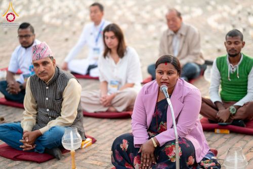 ภาพ No.130590:พิธีจุดโคมประทีปถวายเป็นพุทธบูชา ในโครงการบรรพชา 1,250 รูป ณ มหาวิหารมายาเทวี แดนประสูติ สวนลุมพินี ประเทศเนปาล วันที่ 9 มีนาคม พ.ศ. 2567