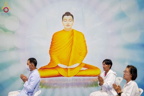 ภาพ No.187589:พิธีฉลองชัยสวดมนต์บทธัมมจักกัปปวัตนสูตร 7,000,000,000 จบ และพิธีสวดมนต์ข้ามปี วันที่ 31 ธันวาคม พ.ศ. 2567 ถึงวันที่ 1 มกราคม พ.ศ. 2568 ณ มหารัตนวิหารคด วัดพระธรรมกาย จ.ปทุมธานี