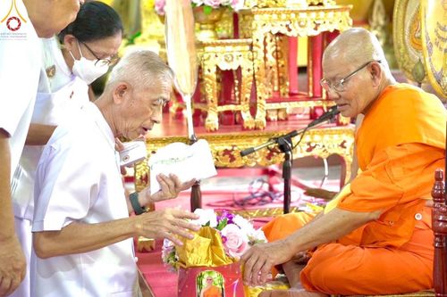 ภาพ No.168630:พิธีทอดกฐิน ณ วัดประชาวาสอัมพวัน จ.ปราจีนบุรี ในโครงการกฐินสามัคคีทั่วไทย 30,000 วัด บูชาธรรม 80 ปี หลวงพ่อธัมมชโย โดยคณะศิษยานุศิษย์วัดพระธรรมกาย วันที่ 20 ตุลาคม พ.ศ. 2567