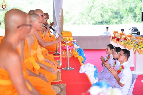 ภาพ No.94036:พิธีทอดกฐินสามัคคี เพื่อสร้างอาคารปฏิบัติธรรม พระมงคลเทพมุนี (สด จนฺทสโร) ณ ธุดงคสถานเขาย้อย ต.สระพัง อ. เขาย้อย จ.เพชรบุรี วันอาทิตย์ที่ 12 พฤศจิกายน พ.ศ. 2566