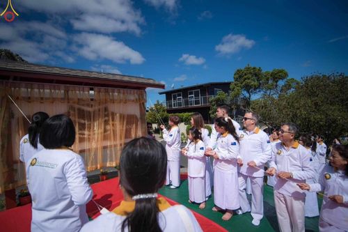 ภาพ No.99561:งานบุญพิธีทอดกฐินสามัคคี มหากาลทาน วัดพระธรรมกายโอ๊คแลนด์ ประเทศนิวซีแลนด์ วันที่ 26 พฤศจิกายน พ.ศ. 2566