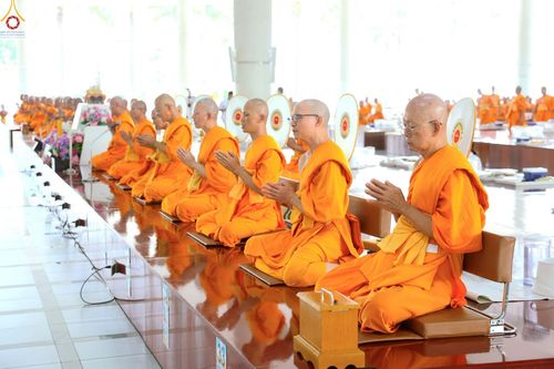 ภาพ No.234809:วันศุกร์ที่ 25 กรกฎาคม พ.ศ. 2568 (วันพระ แรม 15 ค่ำ เดือน 8) พิธีบุพเปตพลี ครั้งที่ 167 ร่วมอุทิศบุญแด่หมู่ญาติที่ล่วงลับไปแล้ว และสืบทอดอายุพระพุทธศาสนา ณ หอฉันคุณยายอาจารย์ฯ วัดพระธรรมกาย