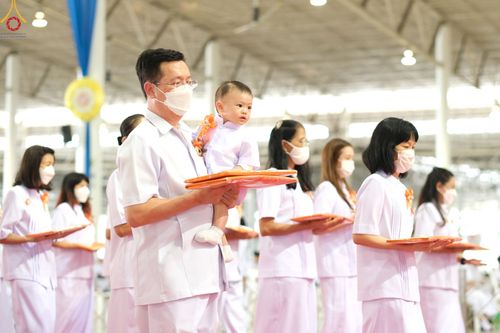 ภาพ No.89017:พิธีทอดผ้าป่าสมทบกฐินครั้งที่ 2 วันศุกร์ที่ 29 กันยายน พ.ศ. 2566 วันเพ็ญขึ้น 15 ค่ำ เดือน 10 ณ ห้องแก้วสารพัดนึก 1 วัดพระธรรมกาย