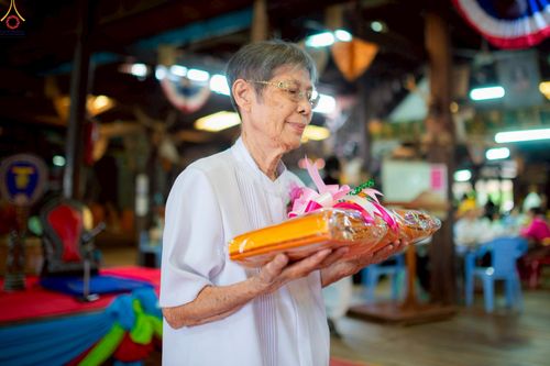 ภาพ No.251854:วันที่ 8 ตุลาคม พ.ศ. 2568 พิธีทอดกฐินสามัคคีทั่วไทย 30,000 วัด โดยคณะศิษยานุศิษย์ บูชาธรรม 81 ปี หลวงพ่อธัมมชโย ณ วัดโคกบำรุงราษฎร์ อ.ดำเนินสะดวก จ.ราชบุรี