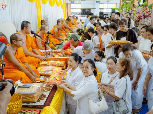 ภาพ No.269896:วันที่ 26 ตุลาคม พ.ศ. 2568 พิธีทอดกฐินสามัคคีทั่วไทย ณ วัดสะแกงาม แขวงแสมดำ เขตบางขุนเทียน กรุงเทพมหานคร โดยคณะศิษยานุศิษย์ บูชาธรรม 81 ปี หลวงพ่อธัมมชโย