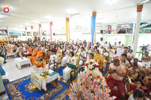 ภาพ No.170031:พิธีทอดกฐิน ณ วัดดาวเรือง จ.สระบุรี ในโครงการกฐินสามัคคีทั่วไทย 30,000 วัด บูชาธรรม 80 ปี หลวงพ่อธัมมชโย โดยคณะศิษยานุศิษย์วัดพระธรรมกาย วันที่ 26 ตุลาคม พ.ศ. 2567