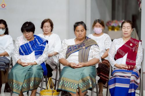 ภาพ No.234182:พิธีมุทิตาสักการะ "พระสิริรัตนเมธี" เจ้าคณะจังหวัดเลย ,พิธีถวายไทยธรรม ๙ วัด และพิธีทอดผ้าป่าเพื่อสร้างทุกสิ่ง  ในวาระทำบุญครบรอบ ๑๐ ปี ณ ศูนย์ปฏิบัติธรรมแก้วภูเรือ อ.ภูเรือ จ.เลย