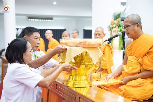 ภาพ No.96041:พิธีทอดกฐินสามัคคีทั่วไทย 5,000 วัด ณ ธุดงคสถานชุมพร จ.ชุมพร วันที่ 19 พฤศจิกายน พ.ศ. 2566