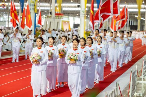 ภาพ No.277450:วันอาทิตย์ต้นเดือนที่ 7 ธันวาคม พ.ศ.2568 พิธีทอดผ้าป่าต้นสมบัติจักรพรรดิ ณ สภาธรรมกายสากล วัดพระธรรมกาย