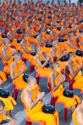 ภาพ No.116008:พิธีตักบาตรพระธรรมยาตรา ณ อนุสรณ์สถานลำดับที่ 4 สถานที่เกิดด้วยกายธรรม วัดโบสถ์(บน) จ.นนทบุรี วันที่ 21 มกราคม พ.ศ. 2567