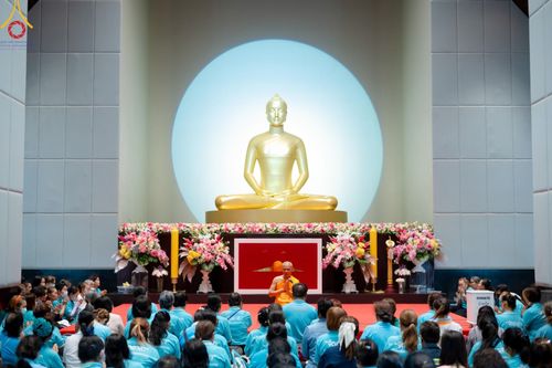 ภาพ No.145924:ชมรมจิตอาสาอนุรักษ์สิ่งแวดล้อม รับบุญทำความสะอาดบริเวณโบสถ์พระไตรปิฎก วัดพระธรรมกาย จ.ปทุมธานี วันที่ 25 กรกฎาคม พ.ศ. 2567