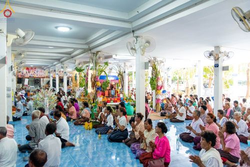 ภาพ No.92960:พิธีทอดกฐินสามัคคีทั่วไทย 5,000 วัด โดยคณะศิษยานุศิษย์วัดพระธรรมกาย น้อมบูชาธรรม 79 ปี หลวงพ่อธัมมชโย ณ วัดทรงศิรินาวาส จ.บุรีรัมย์ วันที่ 8 พฤศจิกายน พ.ศ.2566