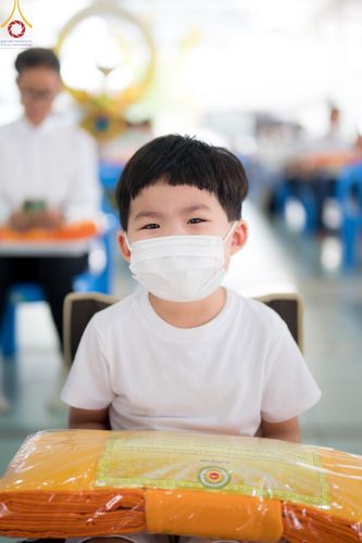 ภาพ No.102197:พิธีบุพเปตพลี ครั้งที่ 144 อุทิศบุญแด่หมู่ญาติที่ล่วงลับไปแล้ว และสืบทอดอายุพระพุทธศาสนา วันอังคารที่ 12 ธันวาคม พ.ศ. 2566 (วันพระแรม 15 ค่ำ เดือน 12) ณ หอฉันคุณยายอาจารย์ฯ วัดพระธรรมกาย