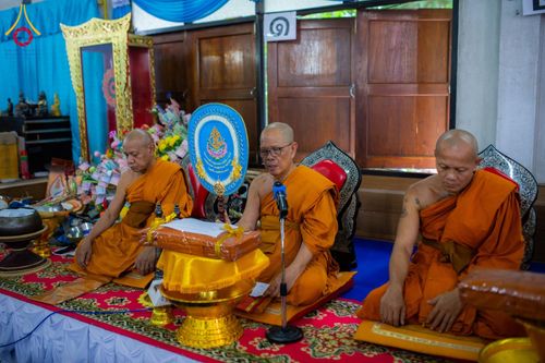 ภาพ No.183629:พิธีทอดกฐิน ณ วัดเขาบายศรี ต.พลูตาหลวง อ.สัตหีบ จ.ชลบุรี ในโครงการทอดกฐินสามัคคีทั่วไทย 30,000 วัด บูชาธรรม 80 ปี หลวงพ่อธัมมชโย โดยคณะศิษยานุศิษย์วัดพระธรรมกาย วันที่ 1 พฤศจิกายน  พ.ศ. 2567