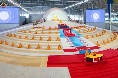 ภาพ No.182737:พิธีปฎิบัติธรรมและพิธีรับมอบต้นสมบัติจักรพรรดิ วันอาทิตย์ที่ 15 ธันวาคม พ.ศ. 2567 ณ สภาธรรมกายสากล วัดพระธรรมกาย