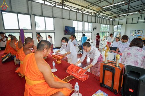 ภาพ No.141570:พิธีทอดผ้าป่าสร้างกุฏิที่พักสงฆ์ ศูนย์อบรมเยาวชน และปฏิบัติธรรมลำพูน วันศุกร์ที่ 14 มิถุนายน พ.ศ. 2567 ณ ศูนย์อบรมเยาวชนและปฏิบัติธรรมลำพูน อำเภอเมือง จังหวัดลำพูน