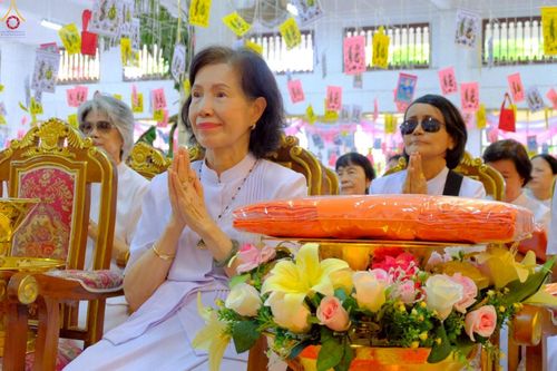 ภาพ No.251343:วันที่ 8 ตุลาคม พ.ศ. 2568 พิธีทอดกฐินสามัคคีทั่วไทย 30,000 วัด โดยคณะศิษยานุศิษย์ บูชาธรรม 81 ปี หลวงพ่อธัมมชโย ณ วัดทองบน กรุงเทพฯ