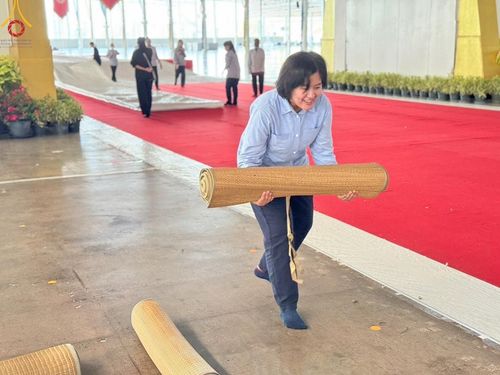 ภาพ No.125332:V.27 มาฆะ สาธุ  การรับบุญเตรียมงาน ปฎิบัติงาน เก็บงาน ของเจ้าหน้าที่หน่วยงานต่างๆ เพื่อวันมาฆบูชา วันเสาร์ที่ 24 กุมภาพันธ์  พ.ศ. 2567 ณ วัดพระธรรมกาย จ.ปทุมธานี