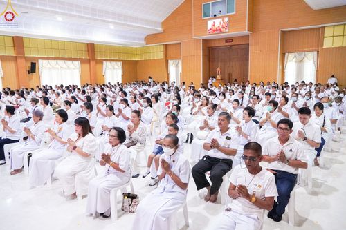 ภาพ No.89725:พิธีวางแผ่นจารึกชื่อ เพื่อนำไปประดิษฐานไว้ในฐานองค์พระประธาน เนื่องในโอกาสครบรอบ 10 ปี ศูนย์ปฏิบัติธรรมนครราชสีมา วันอาทิตย์ที่ 24 กันยายน พ.ศ. 2566