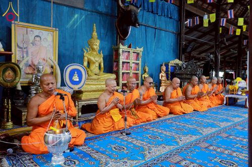 ภาพ No.275706:วันที่ 5 พฤศจิกายน พ.ศ. 2568 พิธีทอดกฐินสามัคคีทั่วไทย ณ วัดดอนหว้า (พิกุลทอง) อ.บ้านลาด จ.เพชรบุรี โดยคณะศิษยานุศิษย์ บูชาธรรม 81 ปี หลวงพ่อธัมมชโย