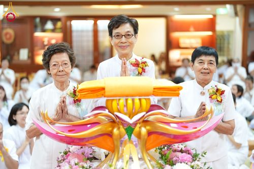 ภาพ No.183770:พิธีทอดกฐิน วัดพระธรรมกายไทเป ประเทศไต้หวัน  บูชาธรรม 80 ปี หลวงพ่อธัมมชโย โดยคณะศิษยานุศิษย์วัดพระธรรมกาย วันที่ 10 พฤศจิกายน พ.ศ. 2567